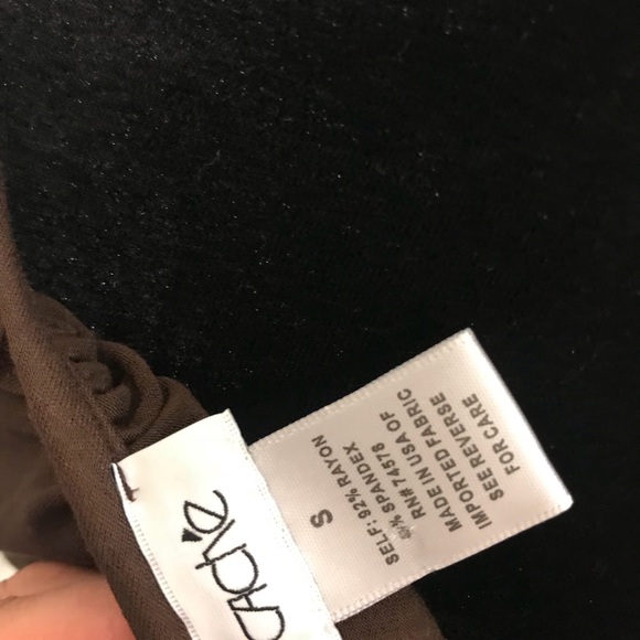 Dress - Picture 8 of 8